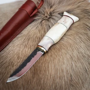 Kniv 9,5 cm skaft av renhorn kolstålsblad